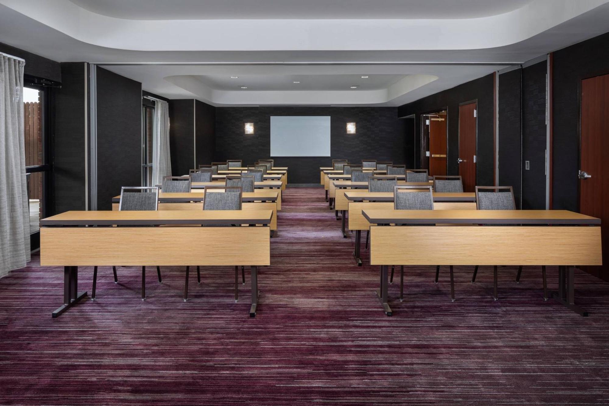 Courtyard By Marriott Anniston Oxford Hotel Exterior foto