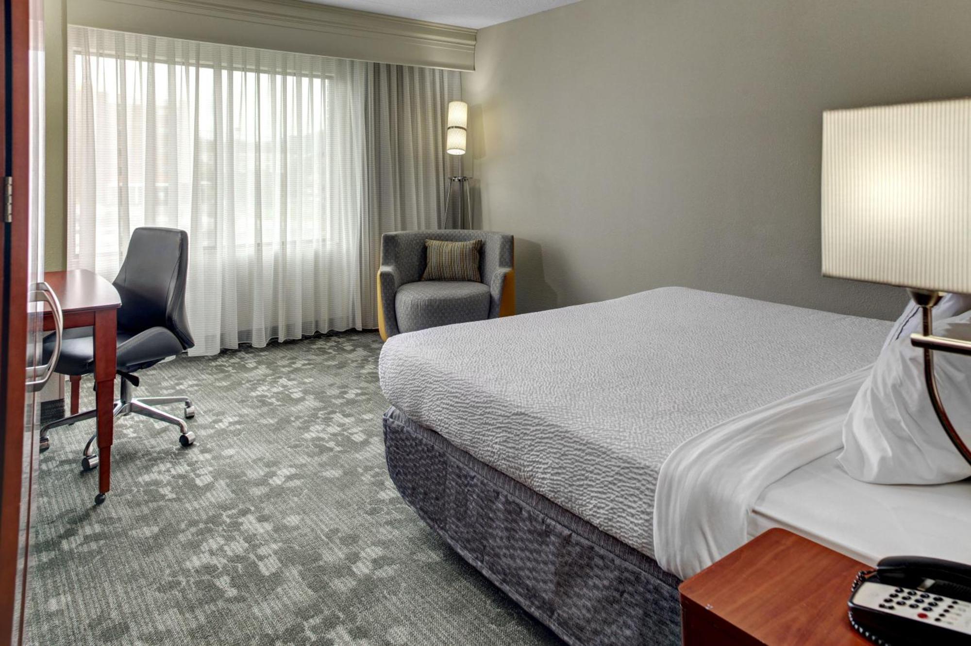 Courtyard By Marriott Anniston Oxford Hotel Exterior foto