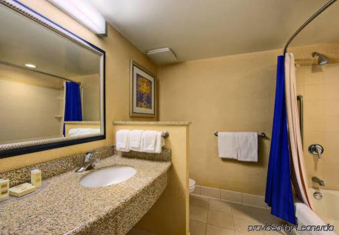 Courtyard By Marriott Anniston Oxford Hotel Exterior foto